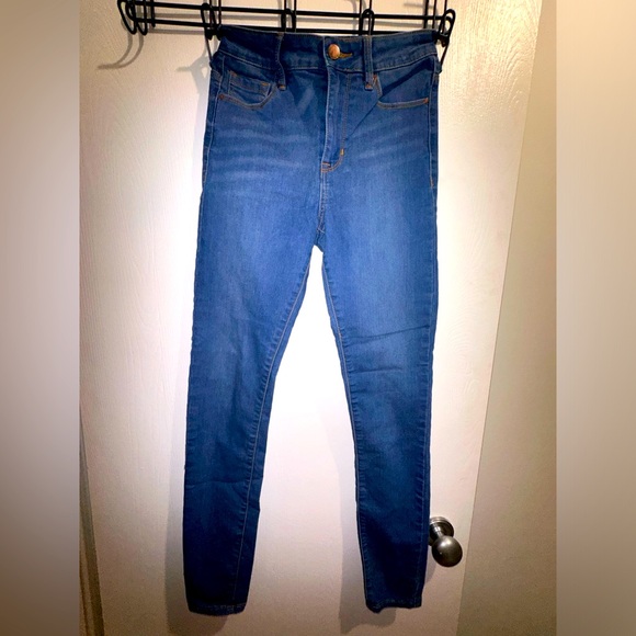 EUC Bullhead Women's Jeans Size 25 - Picture 2 of 3